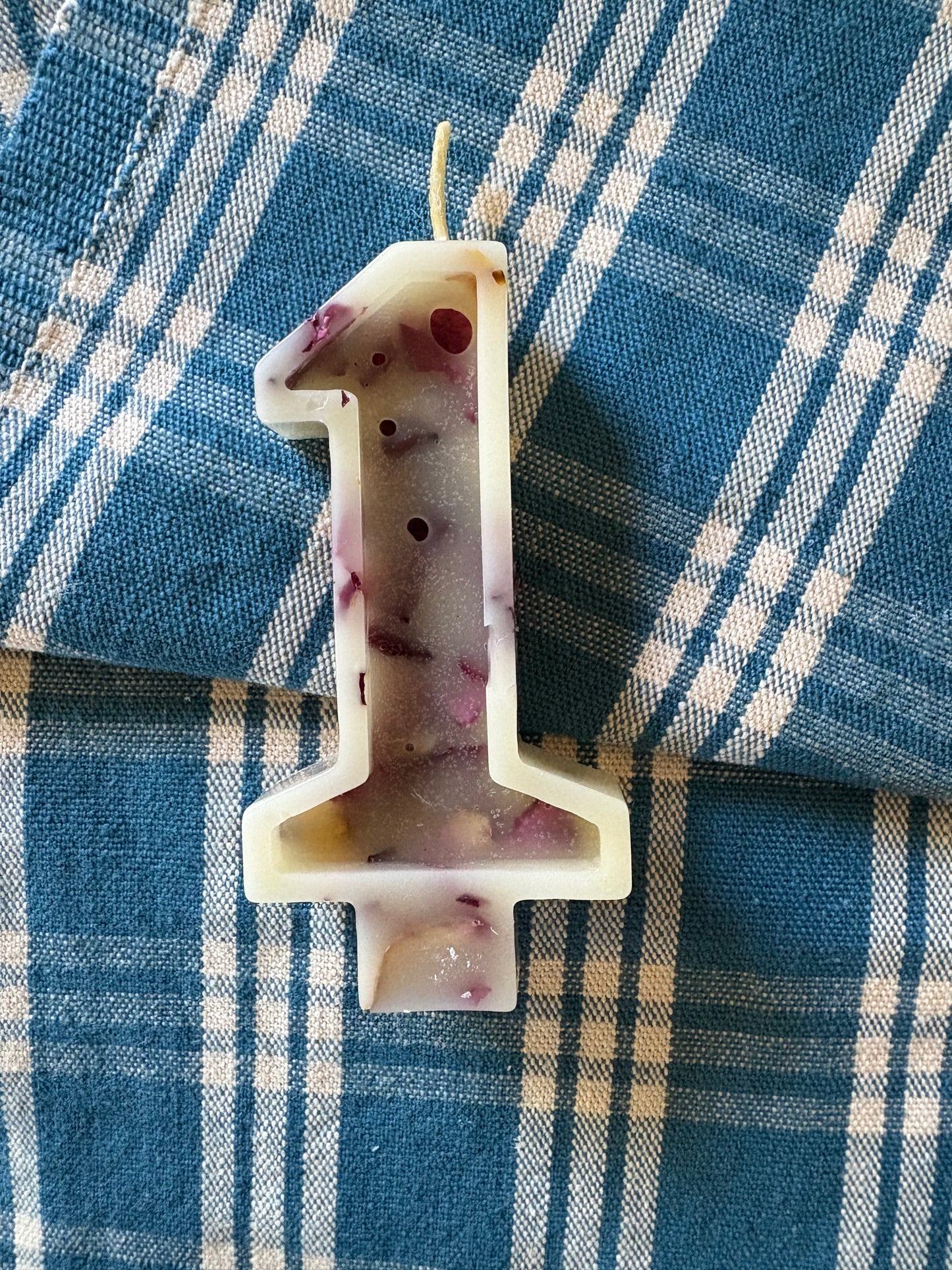 Beeswax number candle